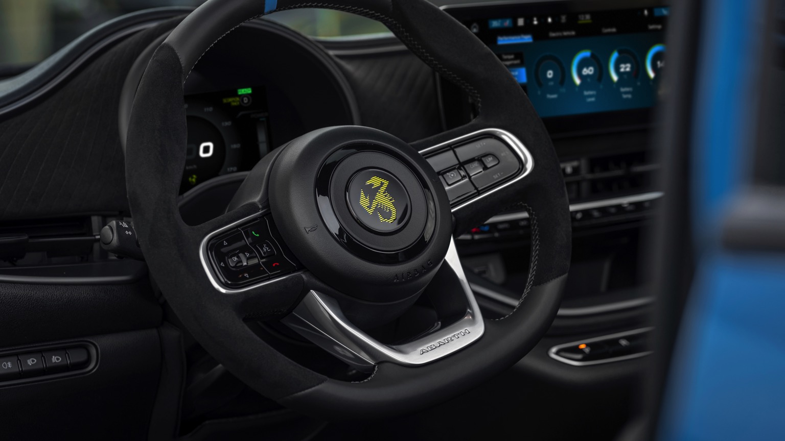 Abarth_500e_Hatchback-16