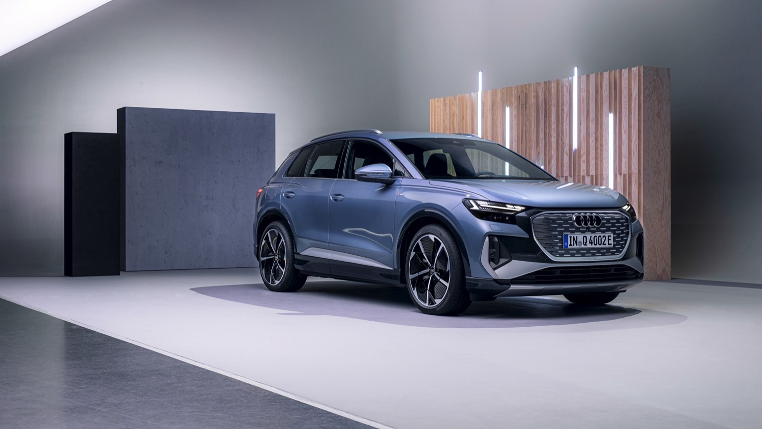 Audi_Q4_e-tron_2021-18