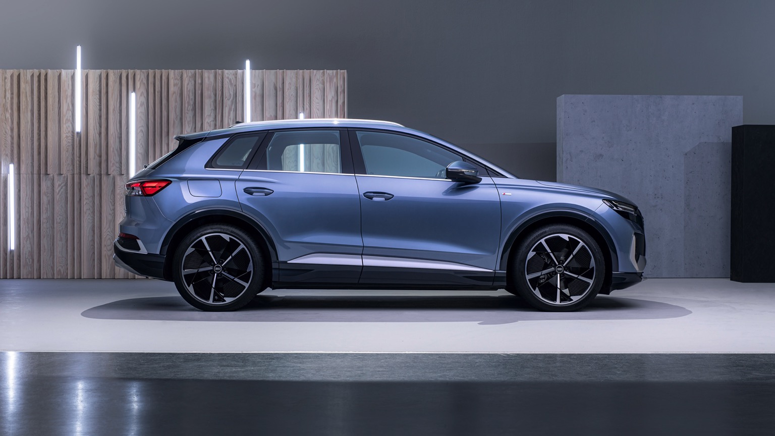 Audi_Q4_e-tron_2021-19