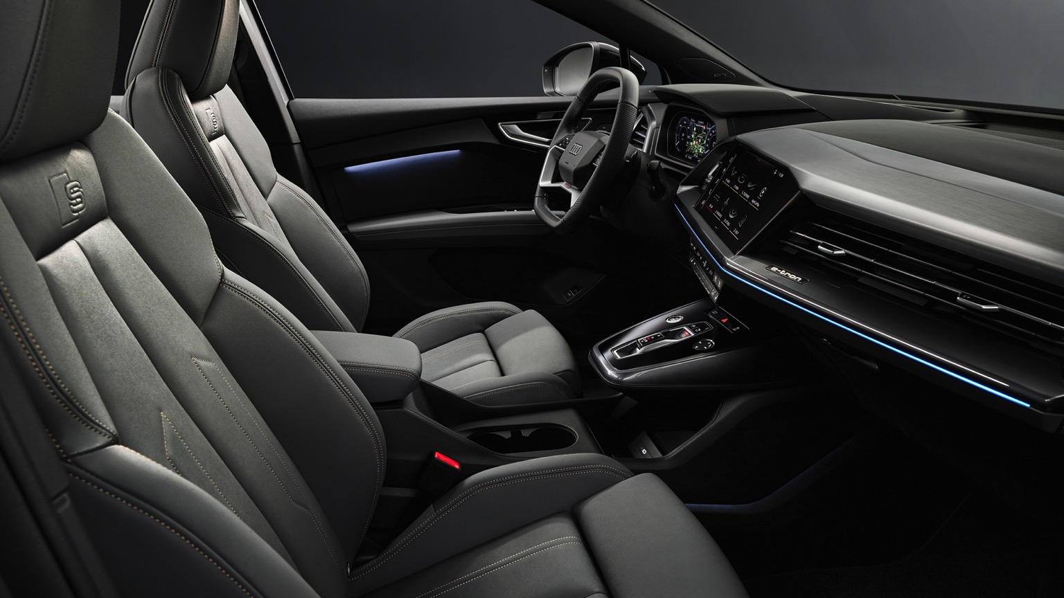 Audi_Q4_e-tron_2021-24