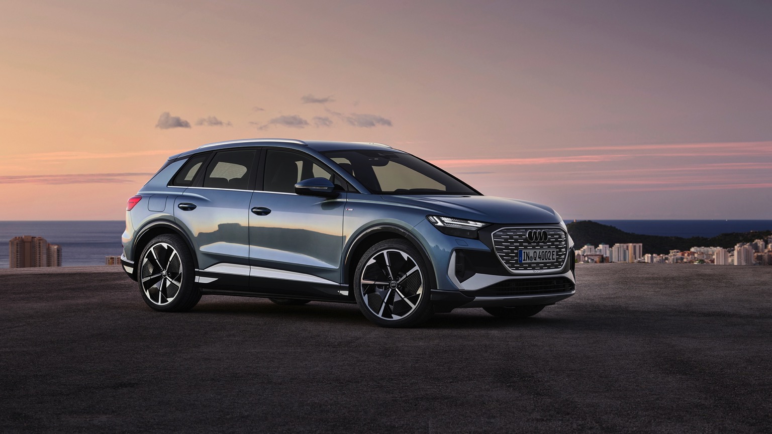 Audi_Q4_e-tron_2021-7
