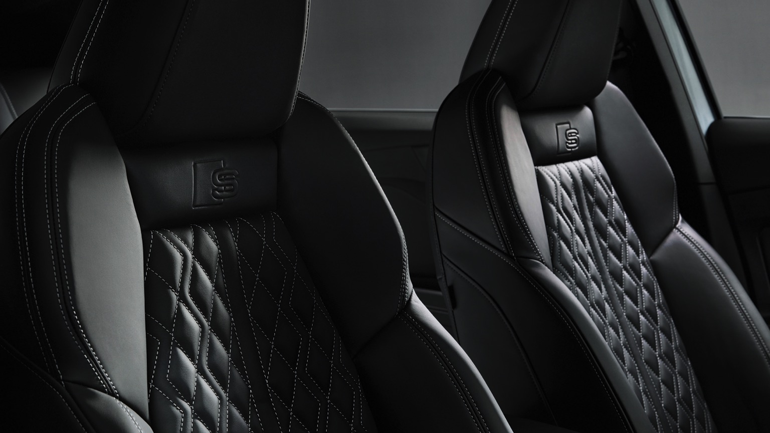 Audi_Q4_e-tron_Sportback_2021-23