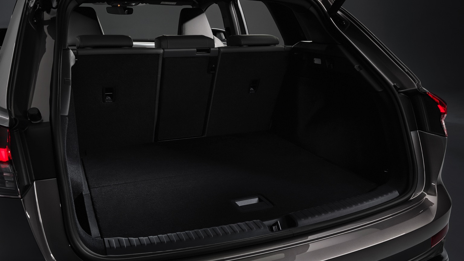 Audi_Q4_e-tron_Sportback_2021-31