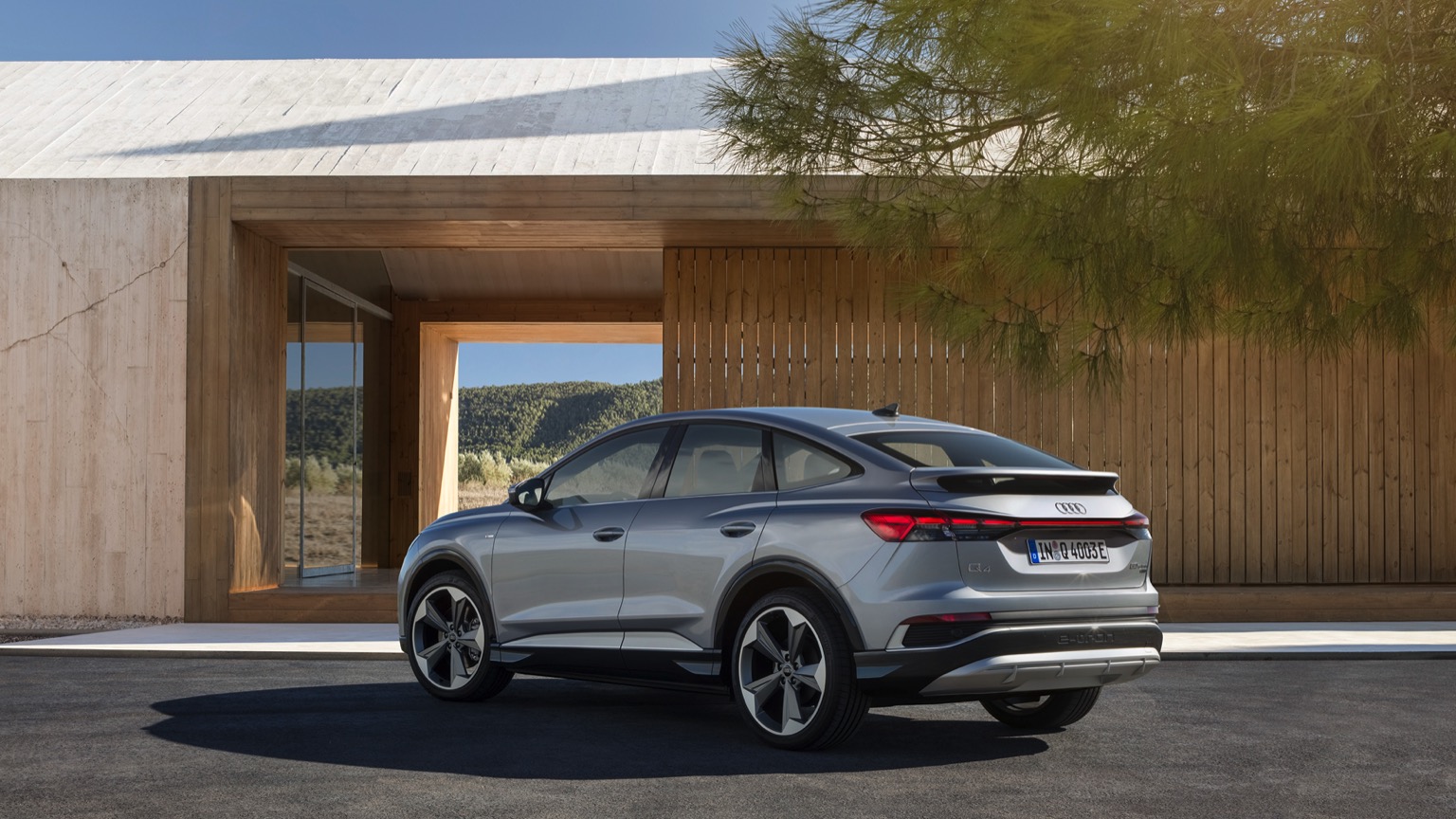 Audi_Q4_e-tron_Sportback_2021-9