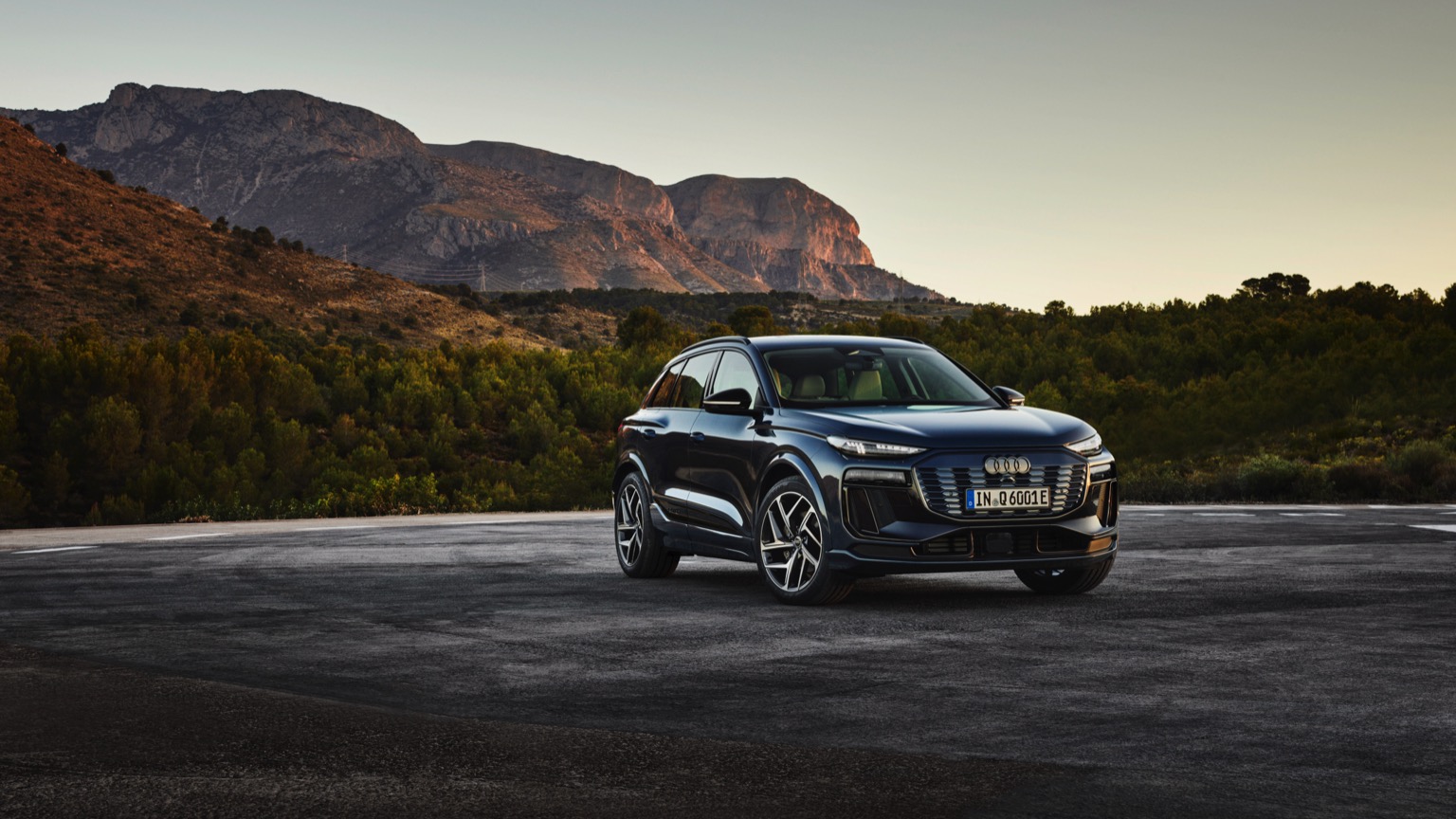Audi_Q6_etron_2024-18