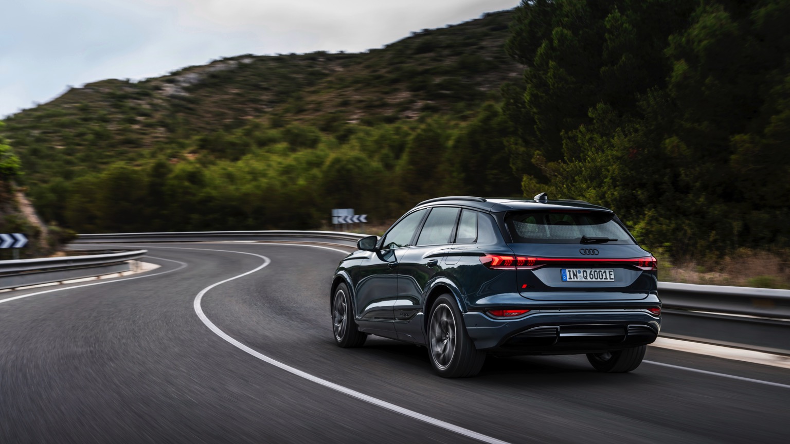 Audi_Q6_etron_2024-3
