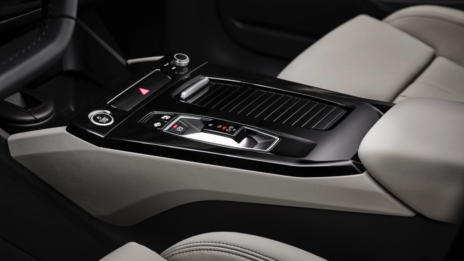 Audi_Q6_etron_2024-30