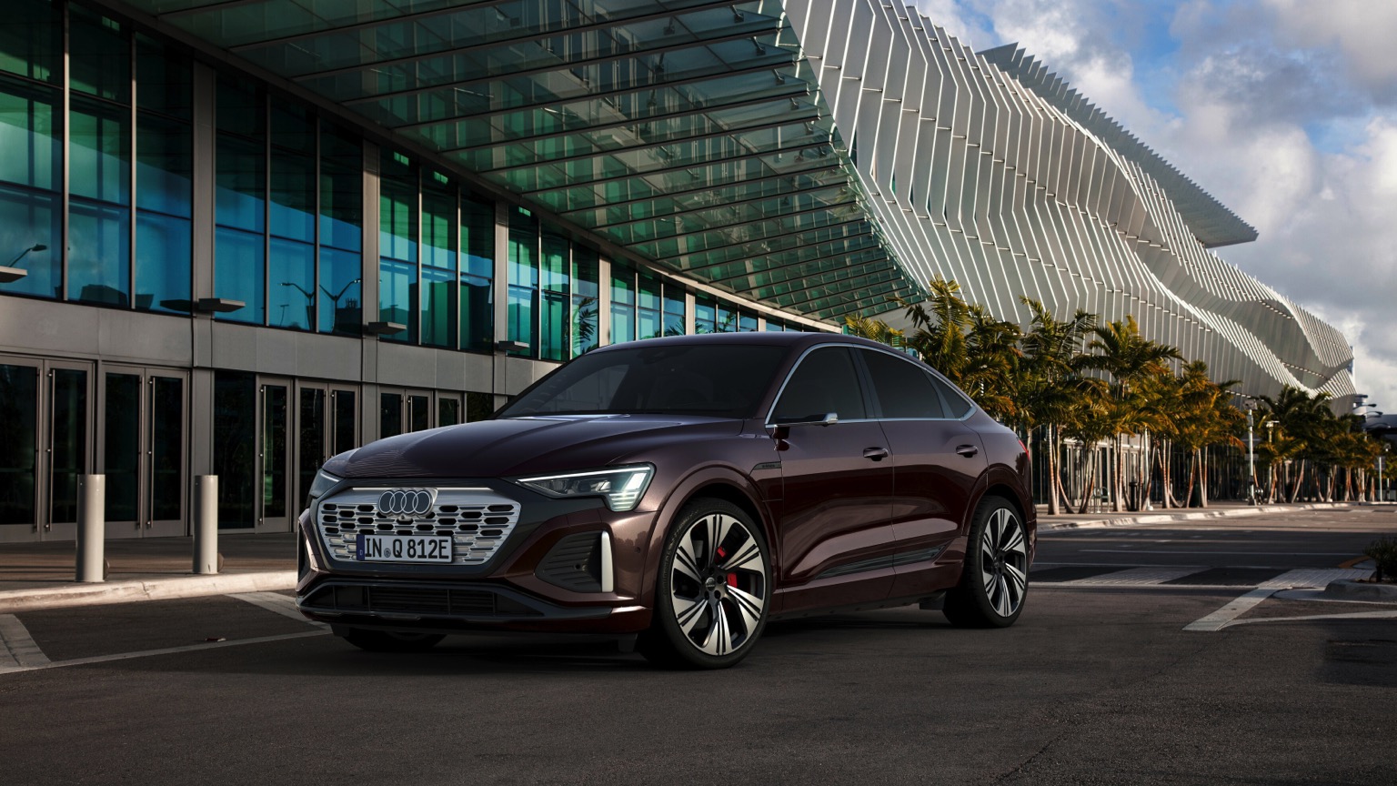 Audi_Q8-etron-sportback-2023-15