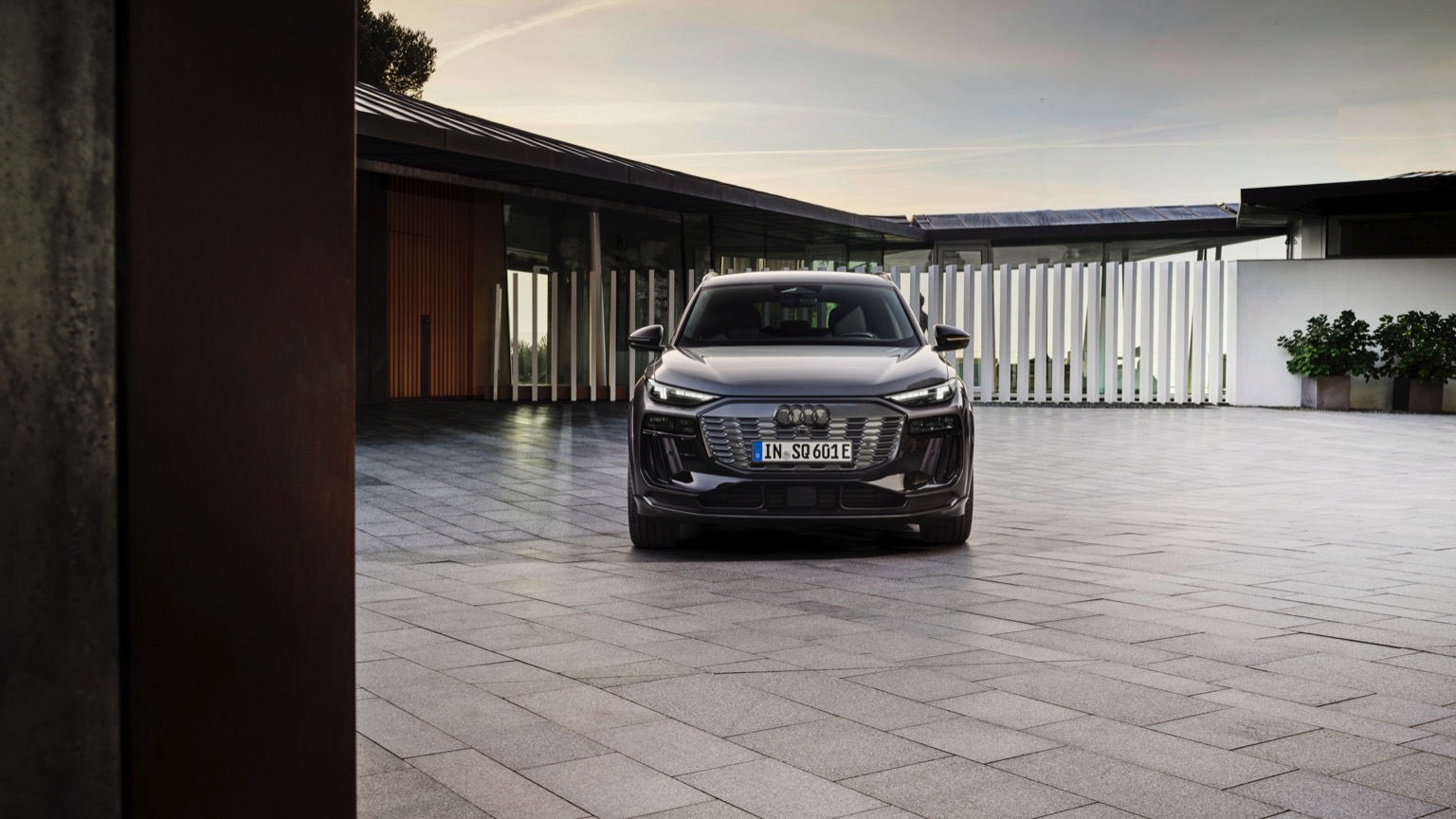 Audi_SQ6_etron_2024-17