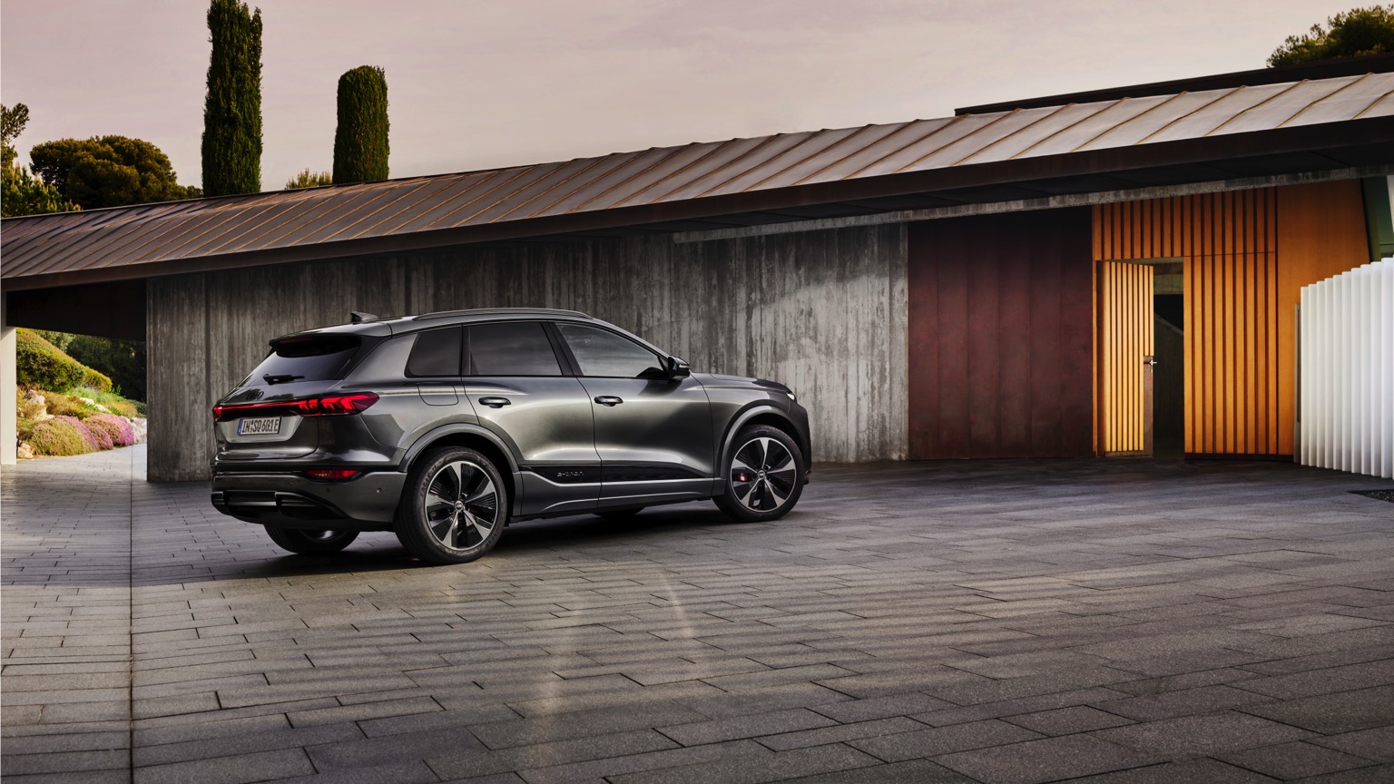 Audi_SQ6_etron_2024-18