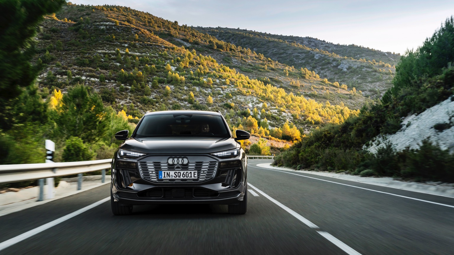 Audi_SQ6_etron_2024-2