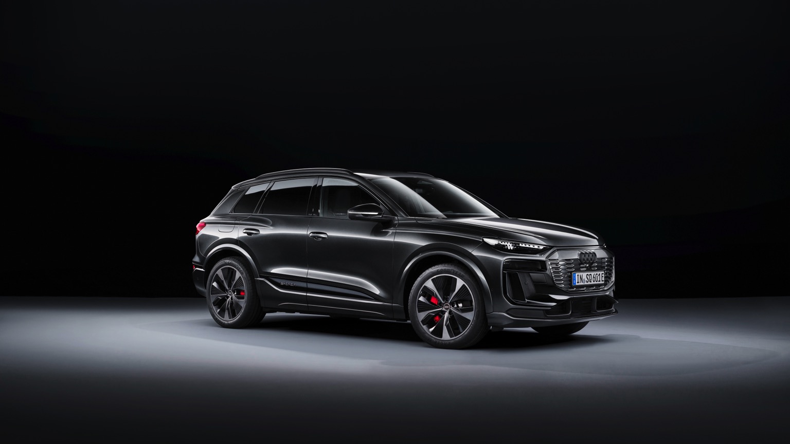 Audi_SQ6_etron_2024-24