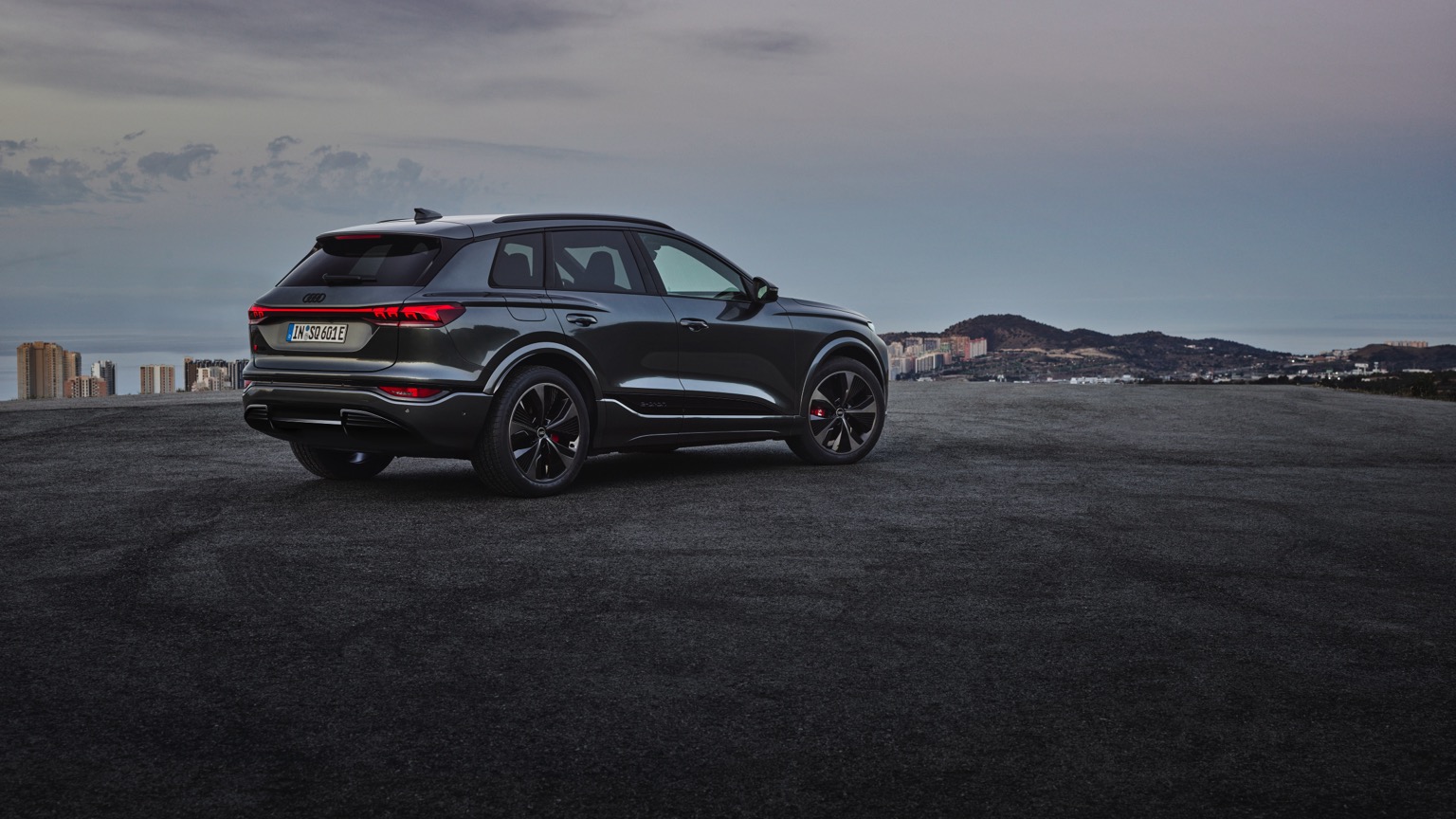 Audi_SQ6_etron_2024-30