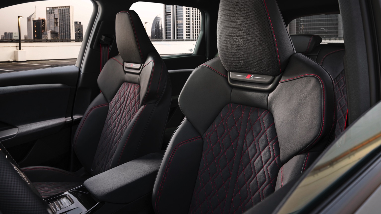 Audi_SQ6_etron_2024-38