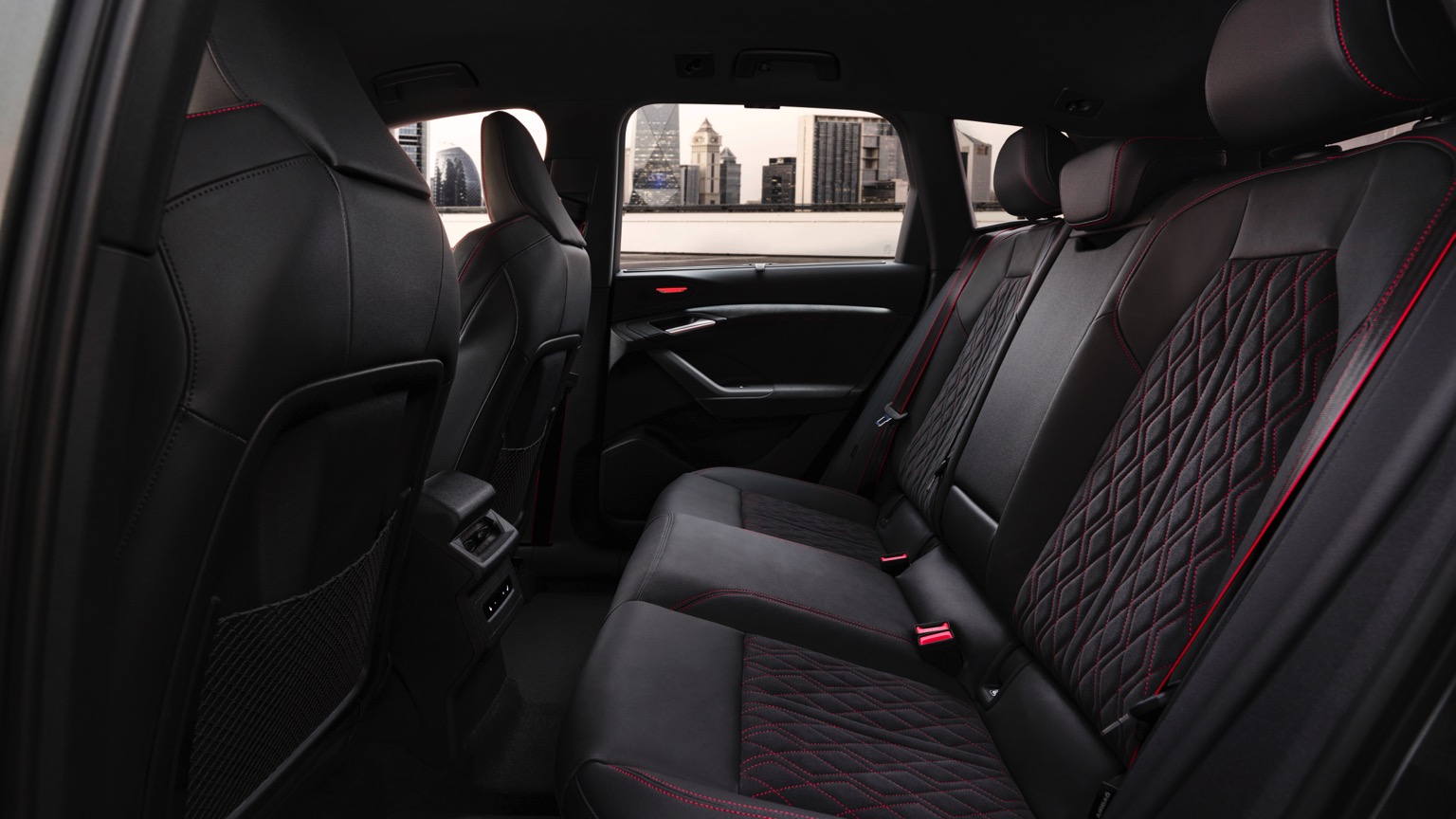 Audi_SQ6_etron_2024-39