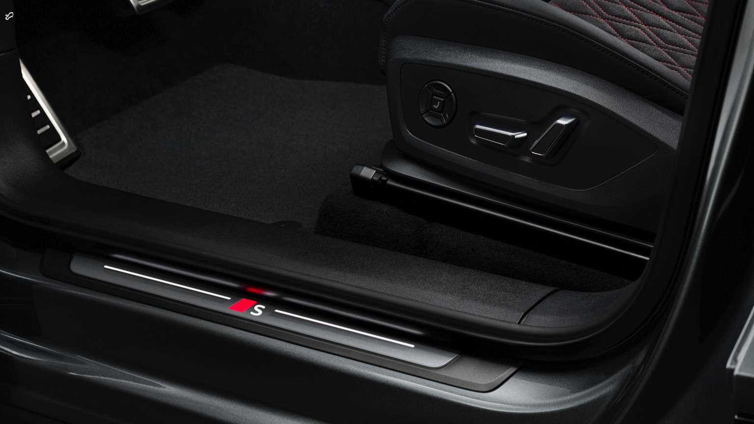 Audi_SQ6_etron_2024-43