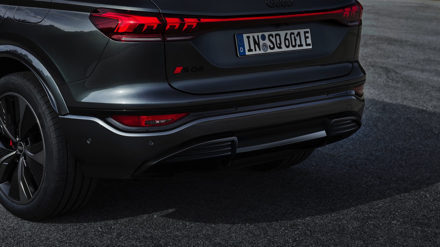 Audi_SQ6_etron_2024-44