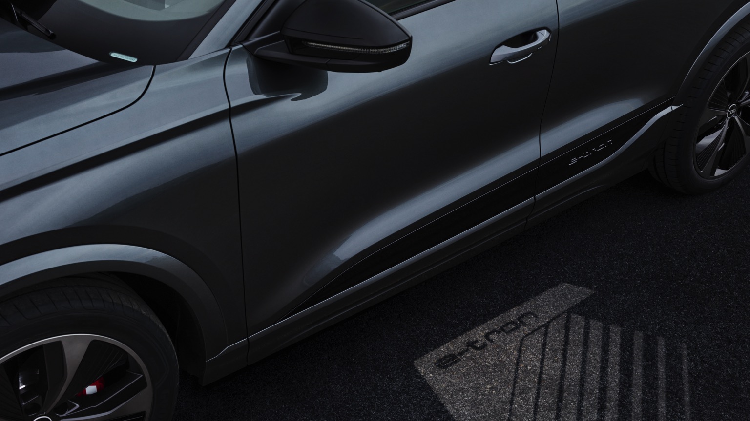 Audi_SQ6_etron_2024-50