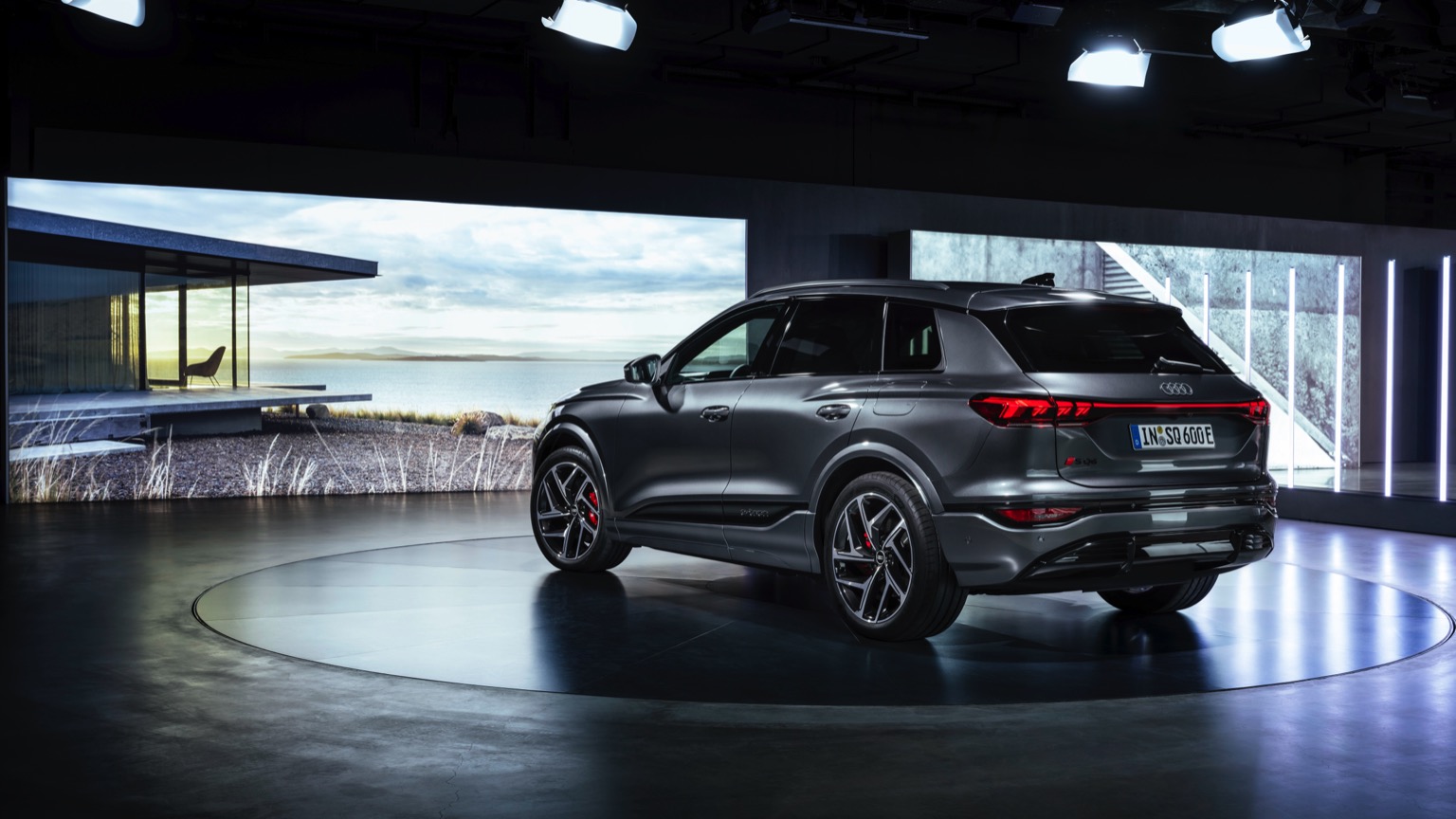 Audi_SQ6_etron_2024-8
