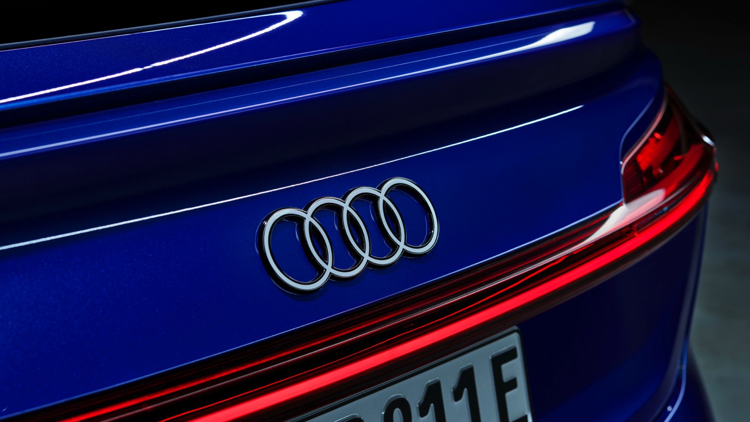 Audi_SQ8-Sportback-etron-2023-41