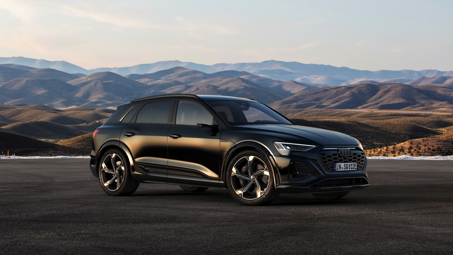 Audi_SQ8-etron-2023-3