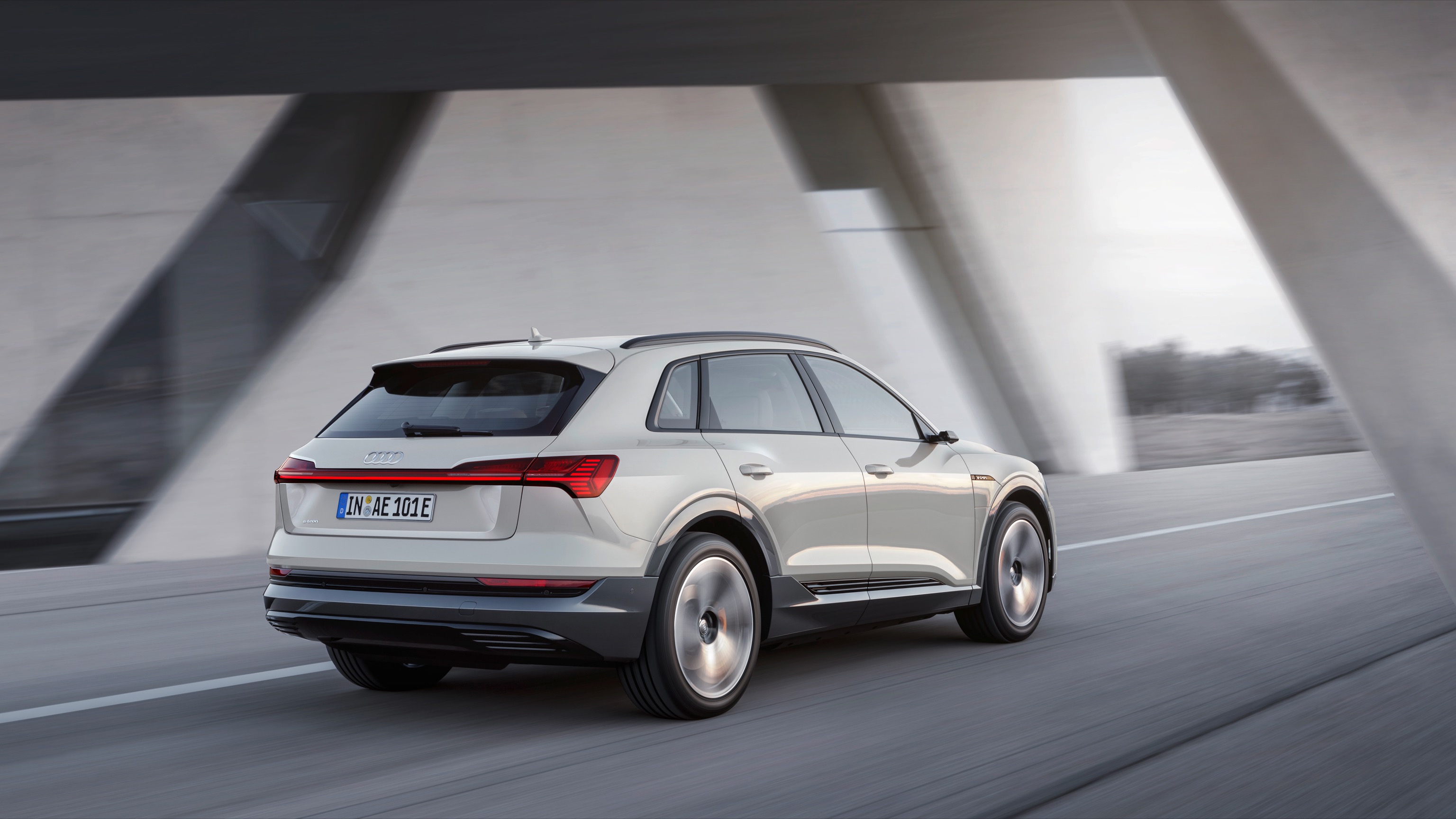 Audi_e-tron-13