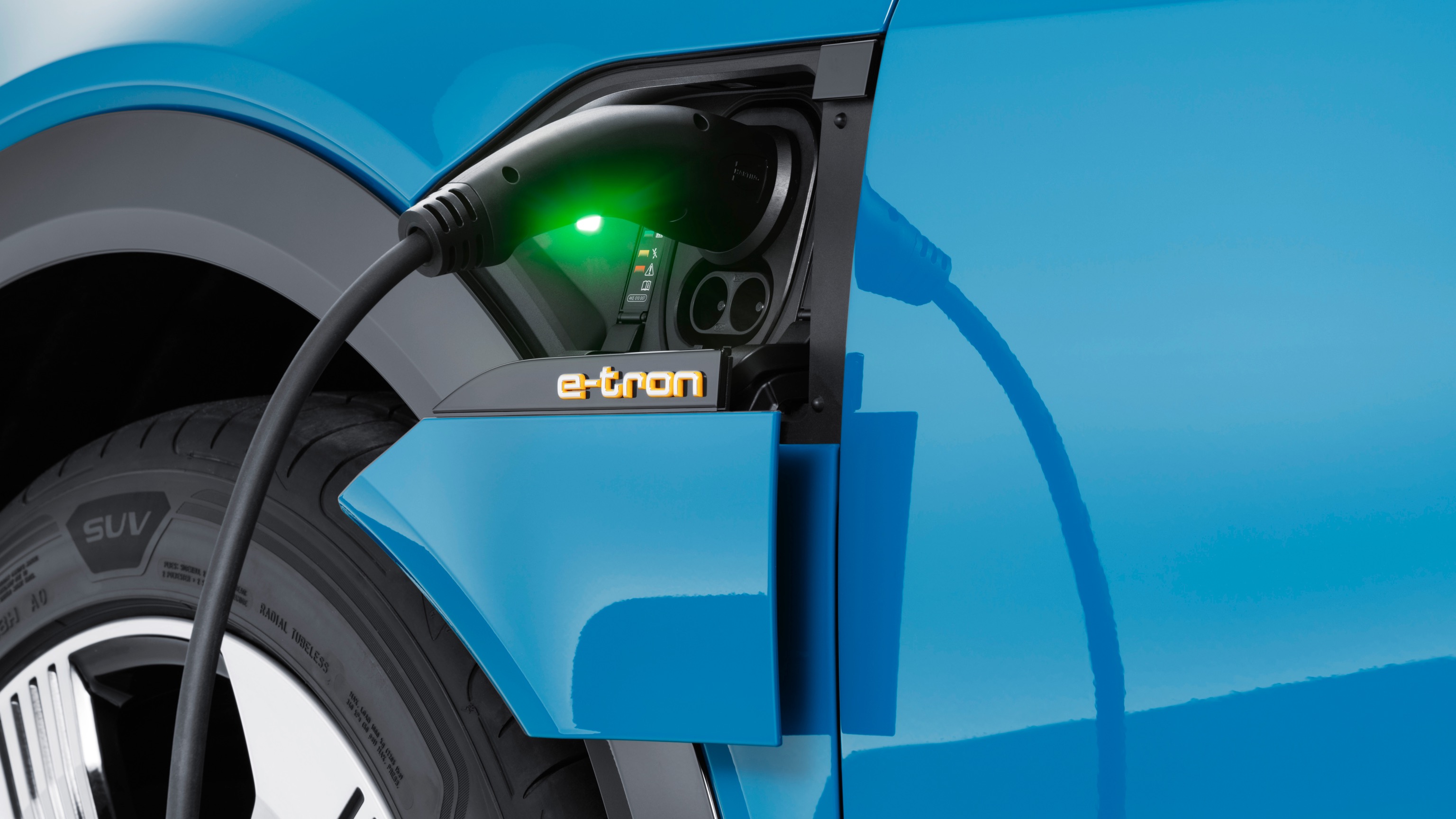 Audi_e-tron-19