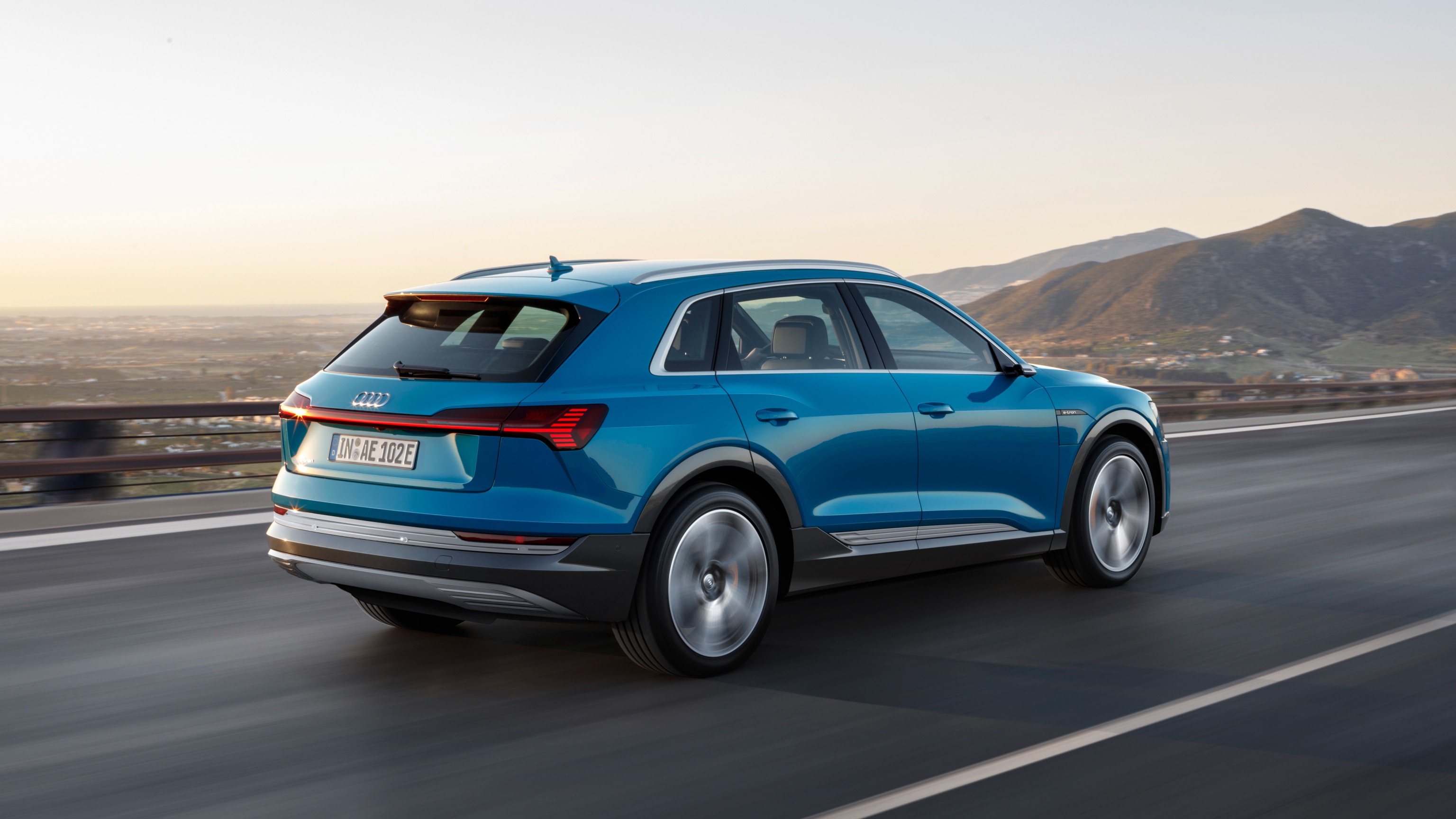Audi_e-tron-6