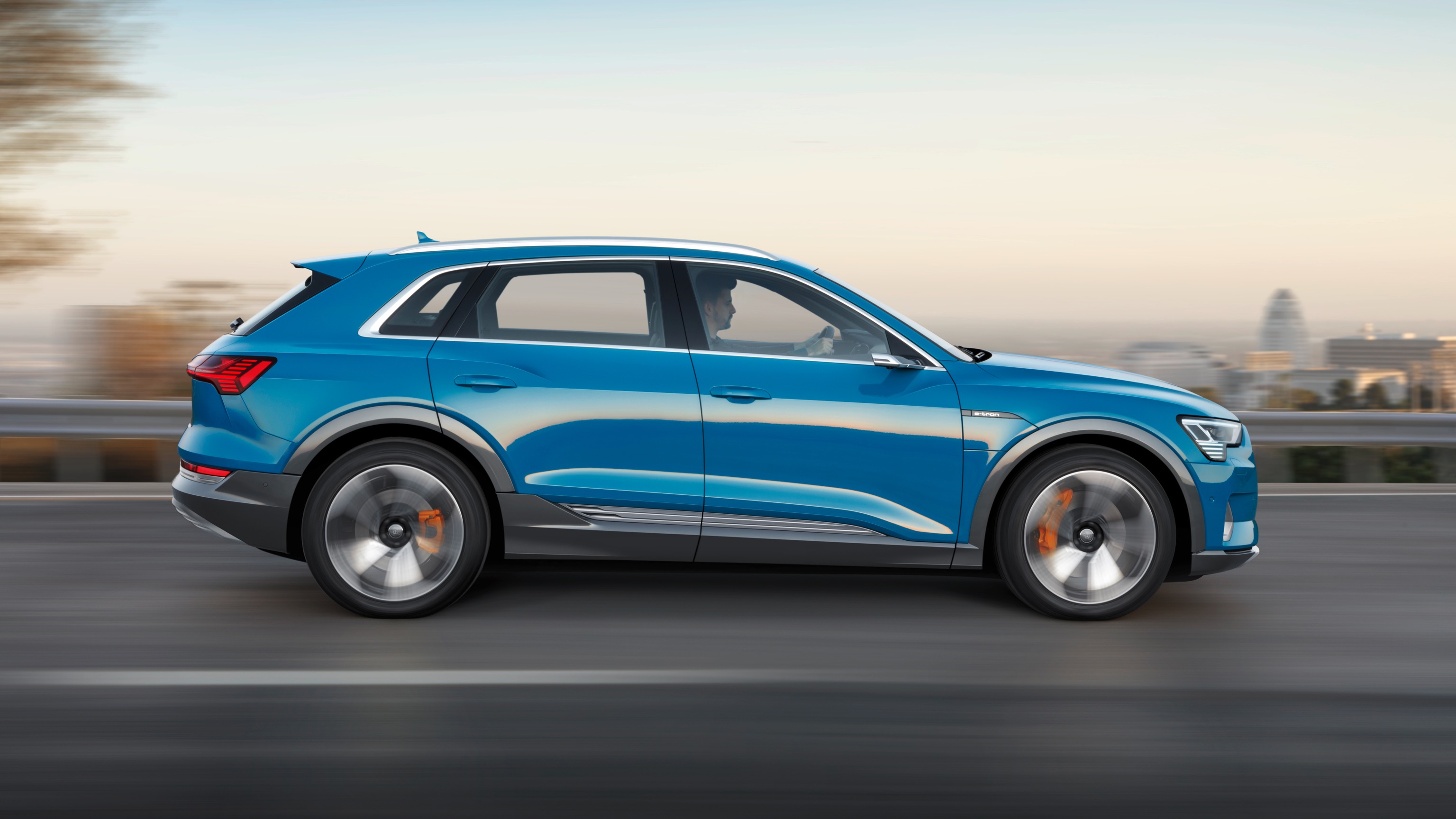 Audi_e-tron-7