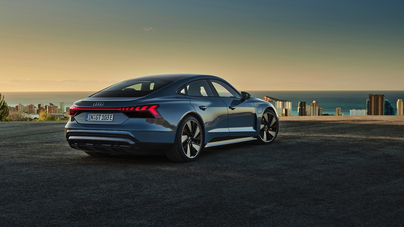 Audi_e-tron_GT_quattro-12