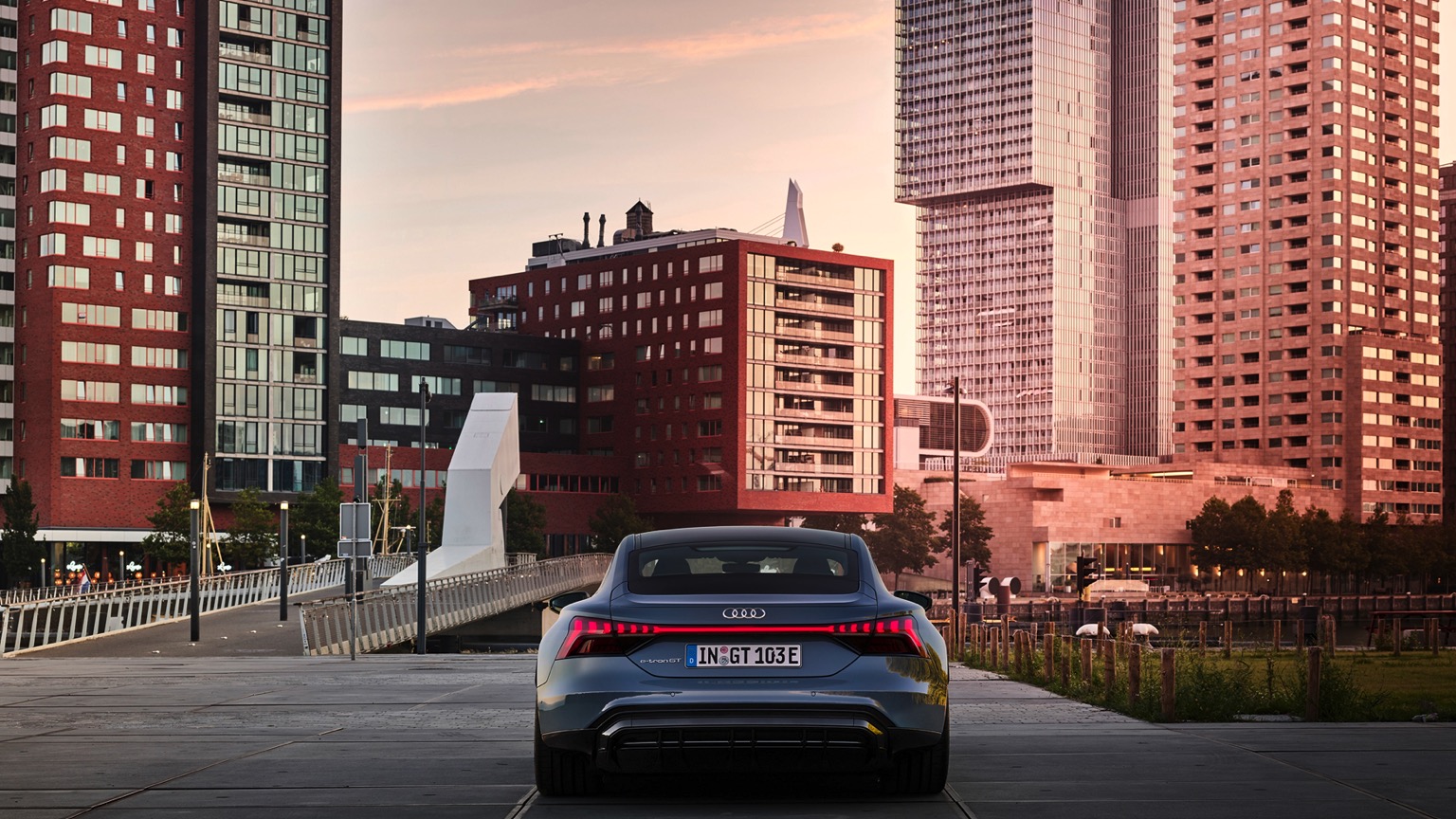Audi_e-tron_GT_quattro-7