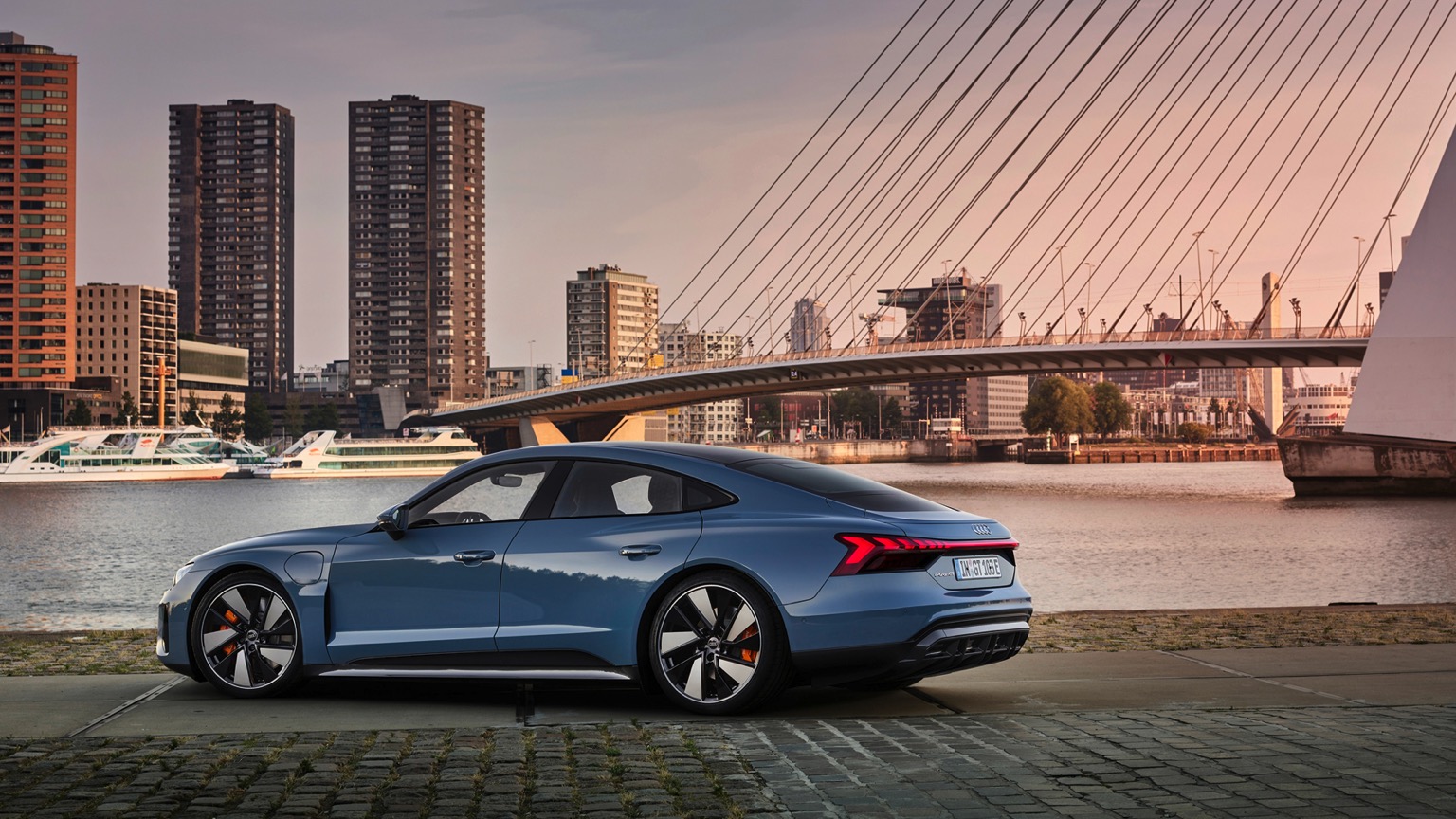 Audi_e-tron_GT_quattro-8