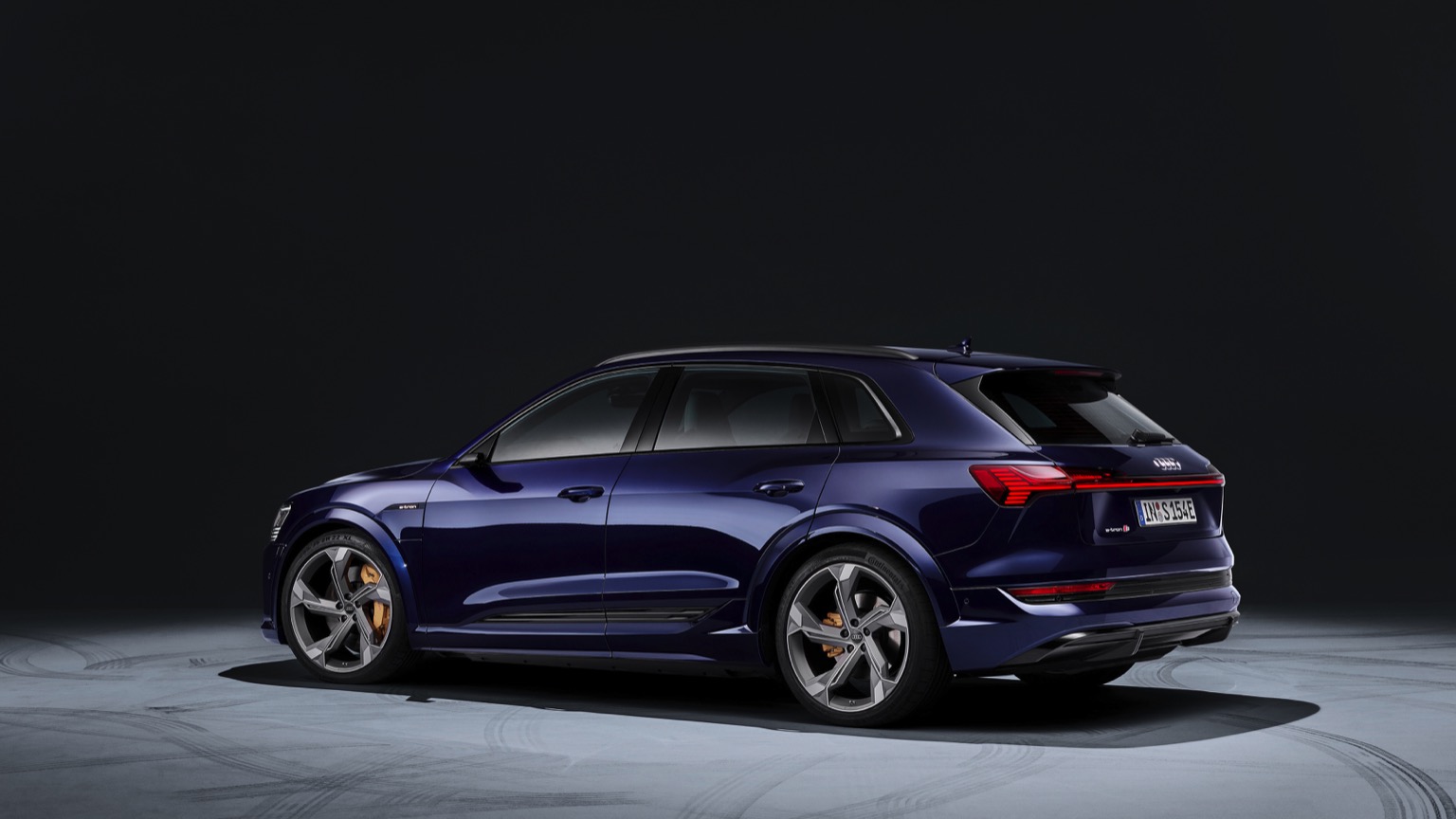 Audi_e-tron_S_2020-12