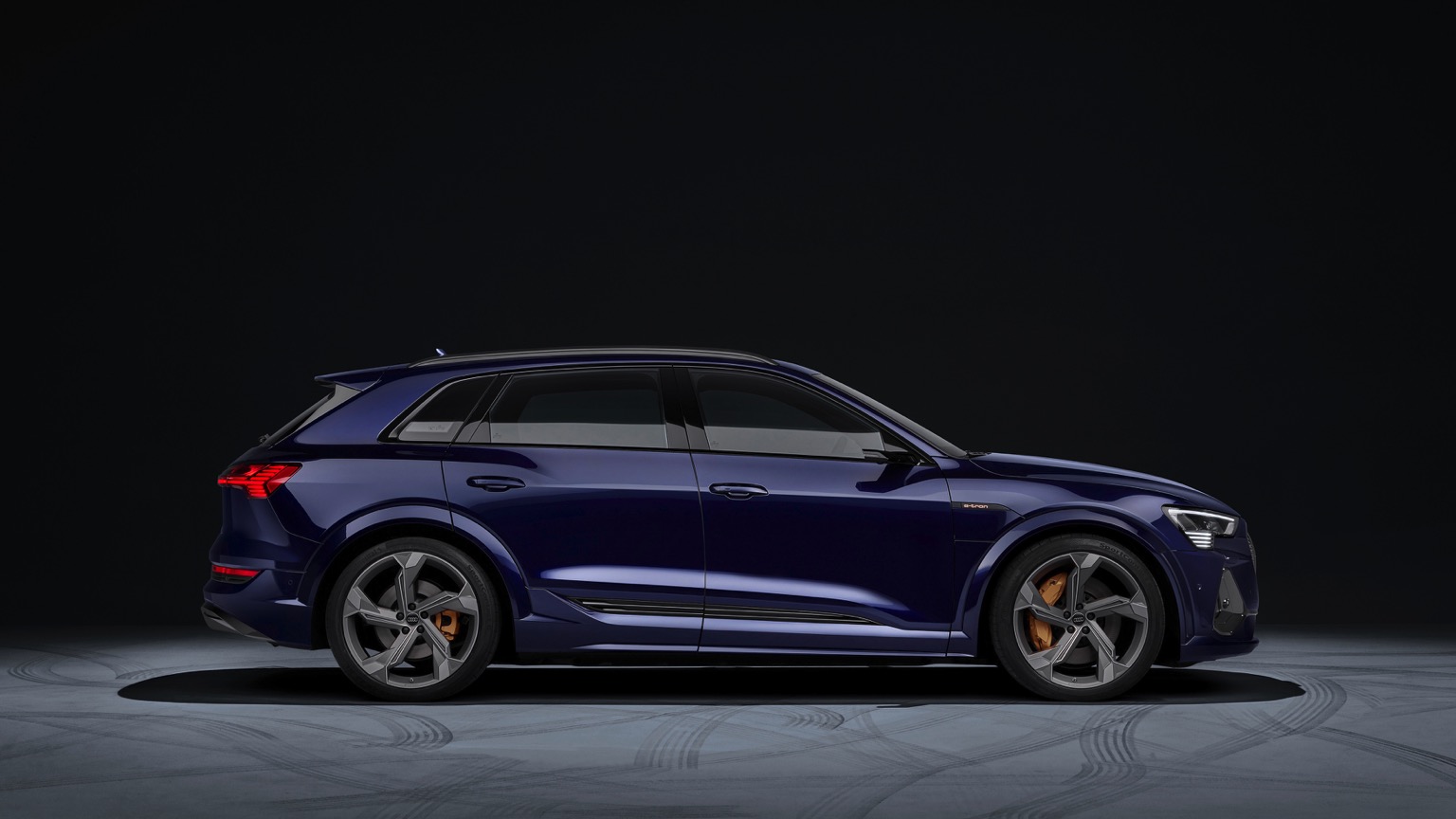 Audi_e-tron_S_2020-16