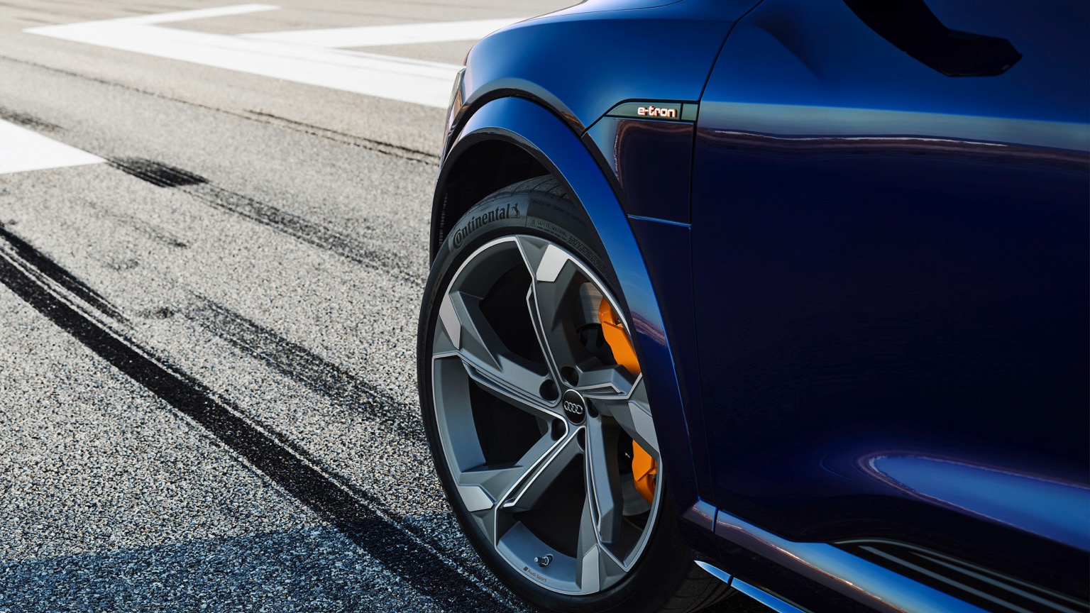 Audi_e-tron_S_2020-18