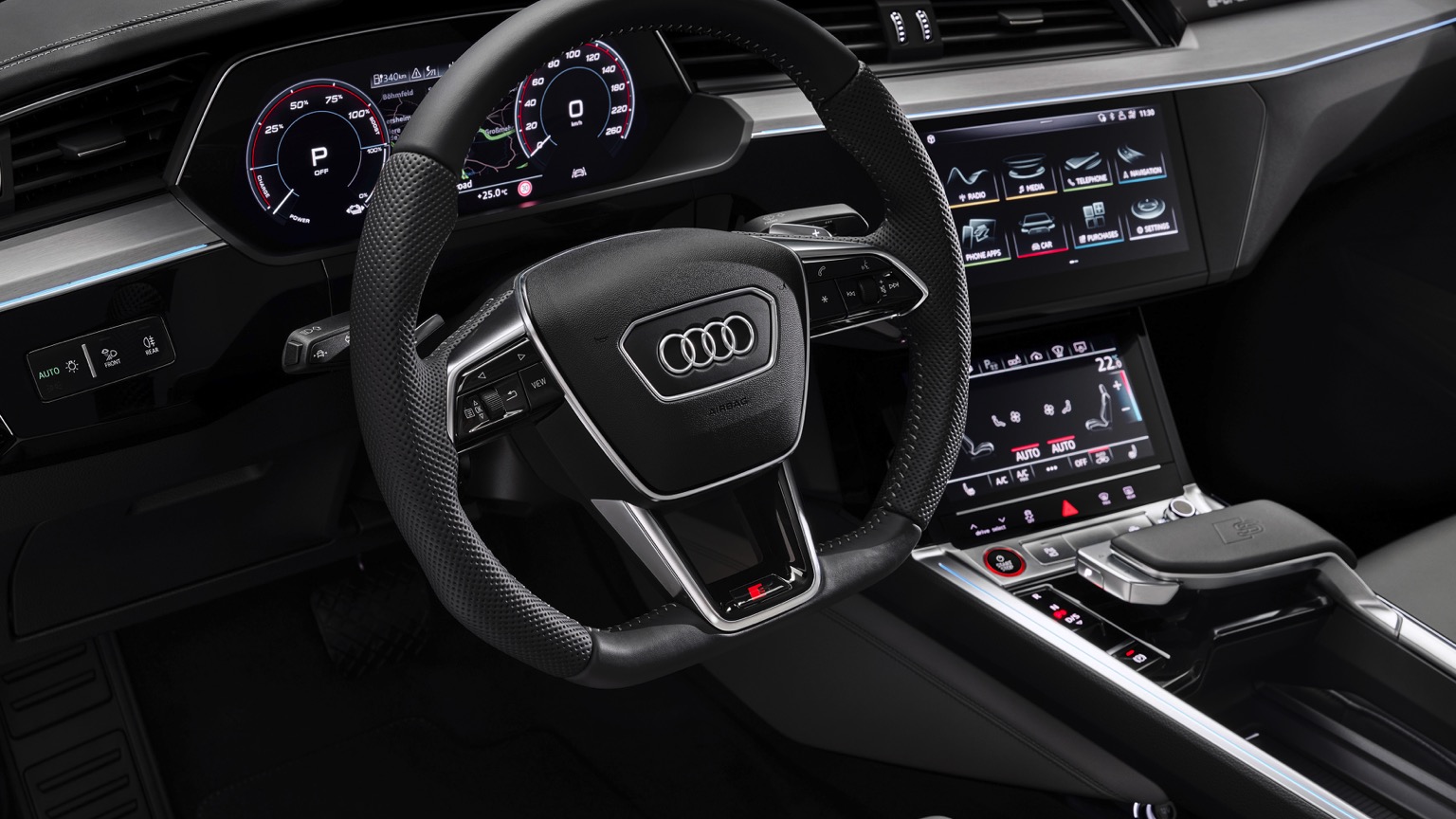 Audi_e-tron_S_2020-21