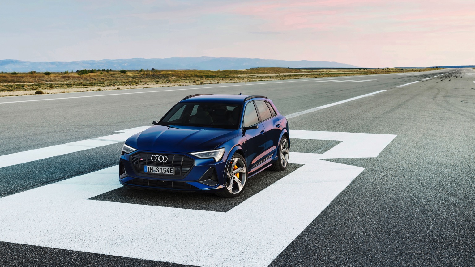 Audi_e-tron_S_2020-7