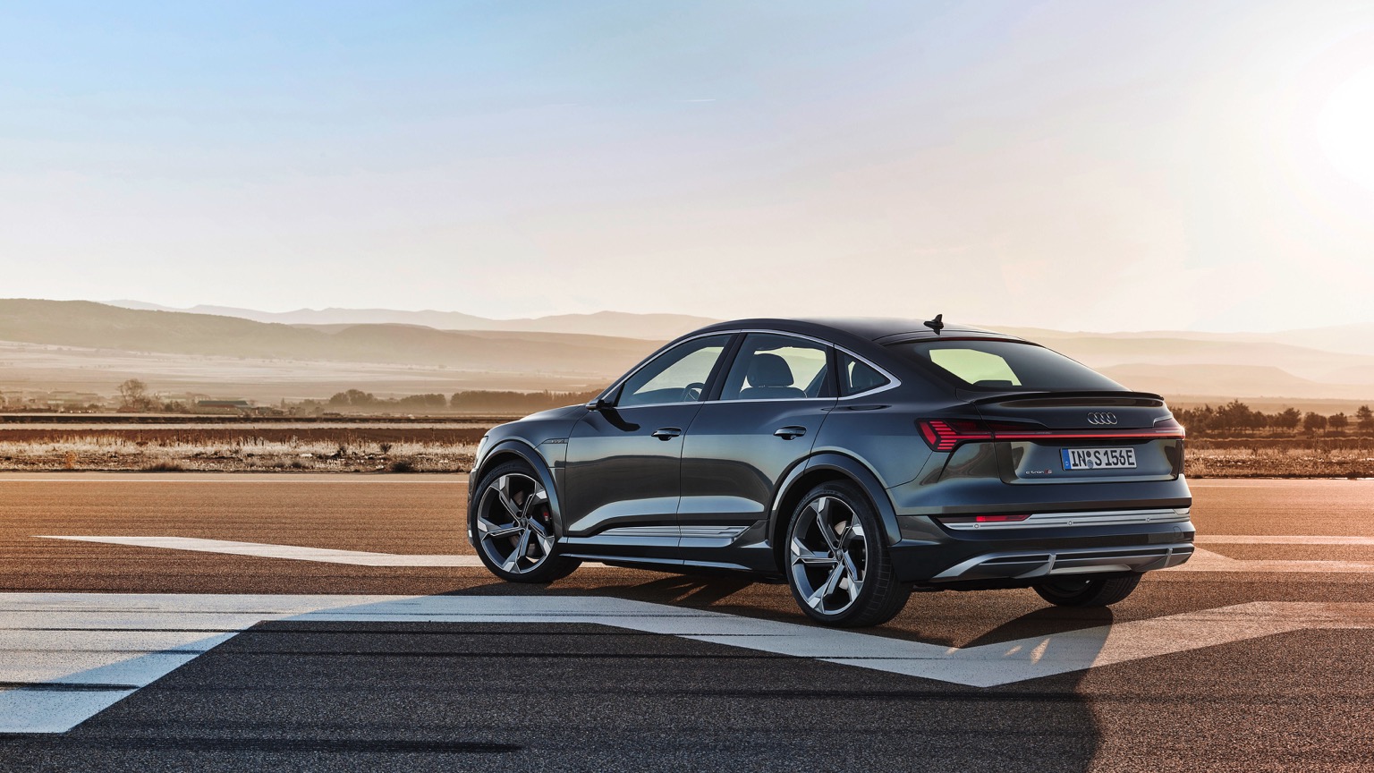 Audi_e-tron_S_Sportback_2020-19