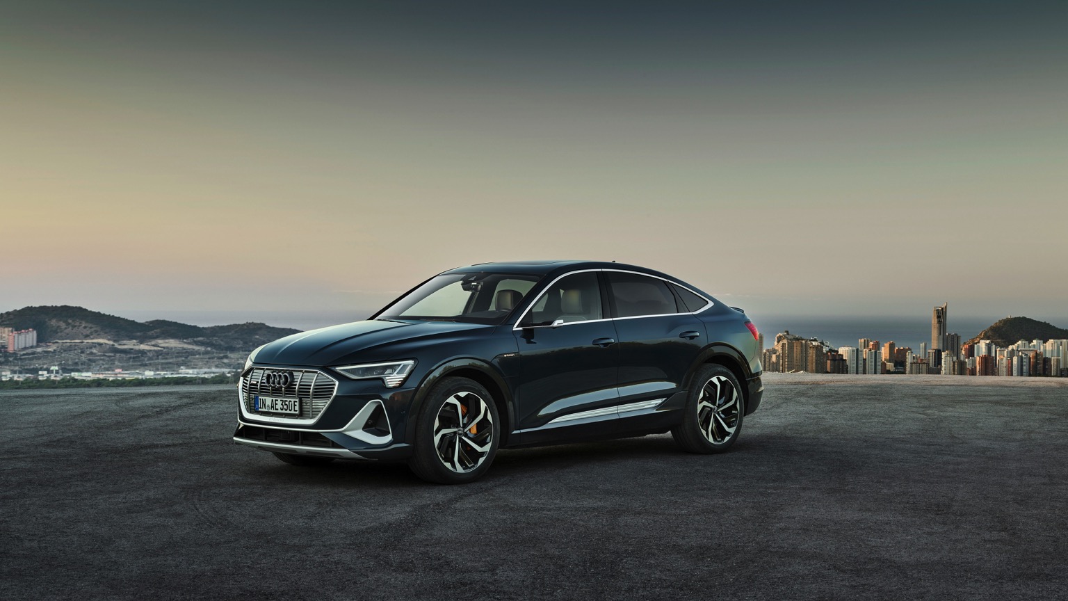 Audi_e-tron_Sportback_2020-4