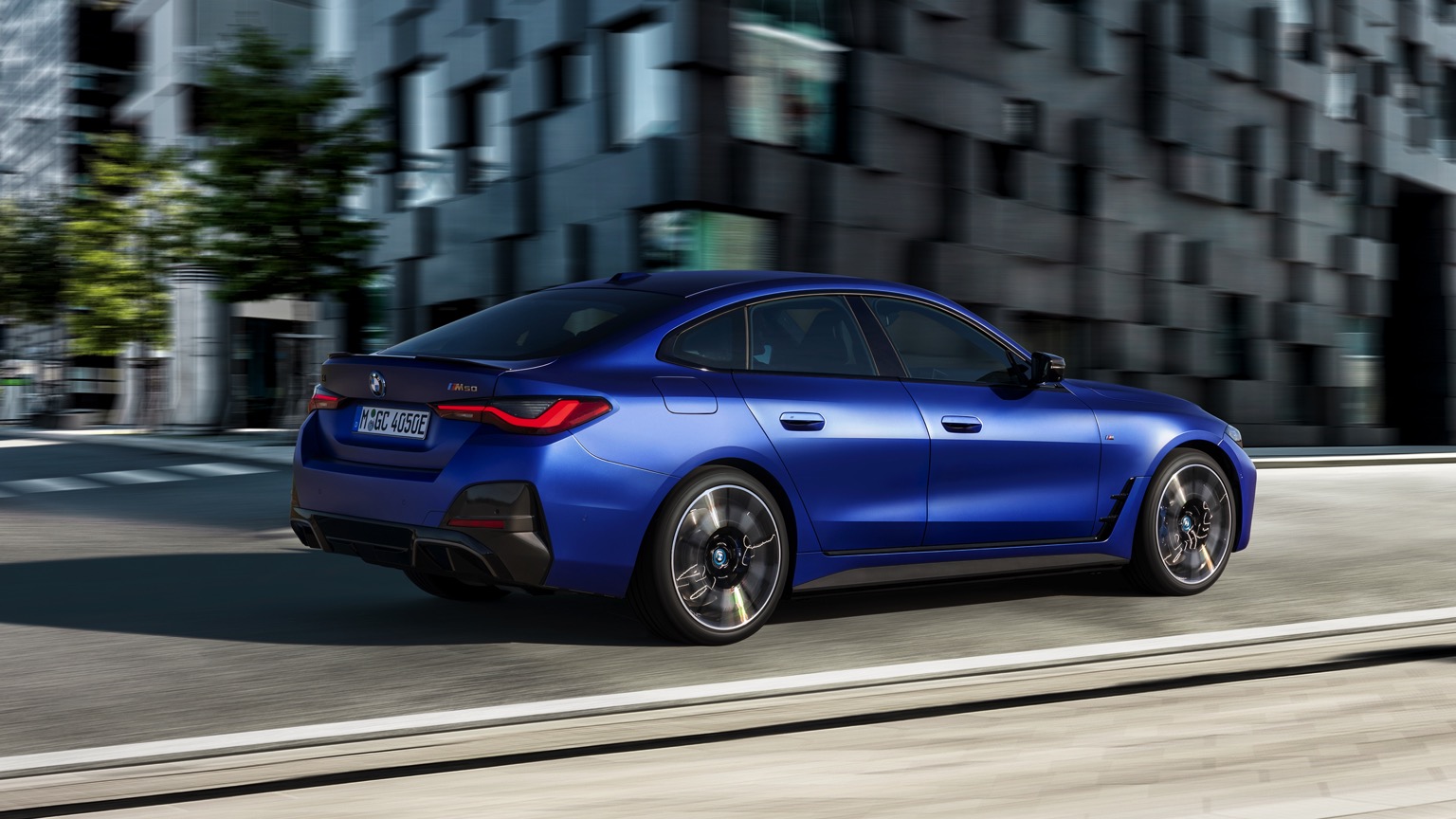 BMW_i4_M50-3