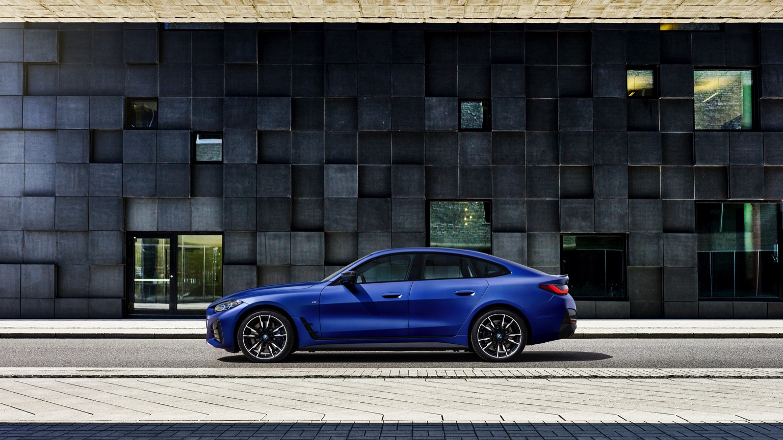 BMW_i4_M50-5