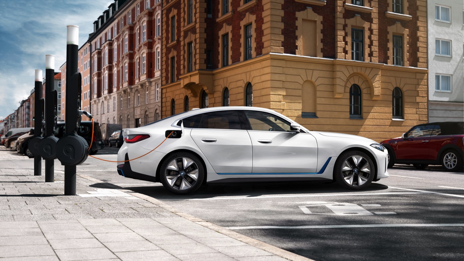 BMW_i4_eDrive40-13