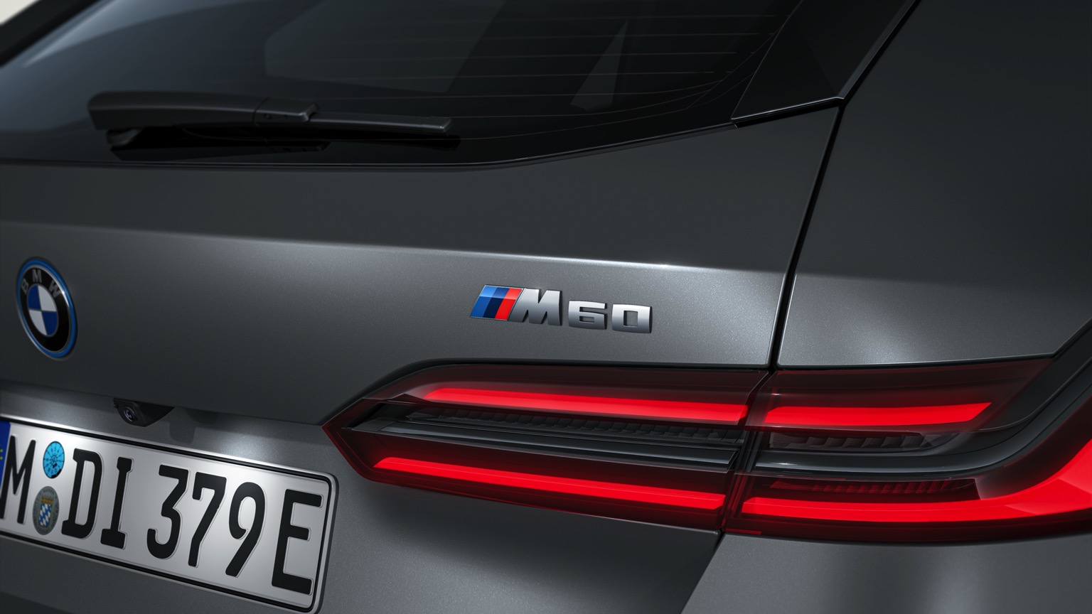 BMW_i5_M60_xDrive_Touring-15