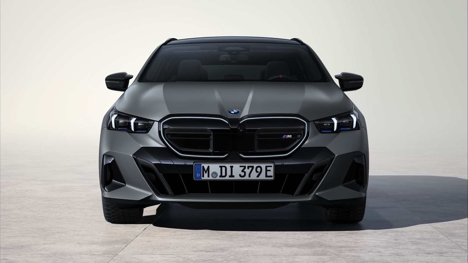 BMW_i5_M60_xDrive_Touring-4