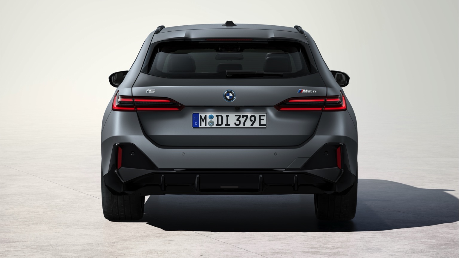 BMW_i5_M60_xDrive_Touring-5