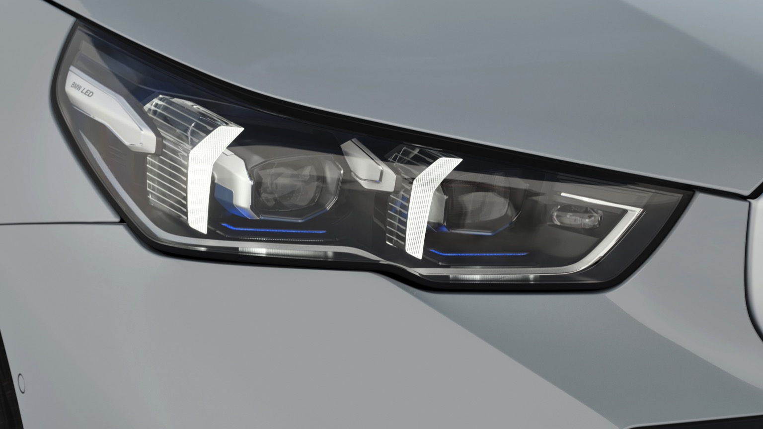 BMW_i5_eDrive40_Sedan-17