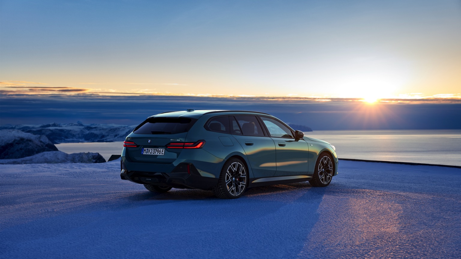 BMW_i5_eDrive40_Touring-10