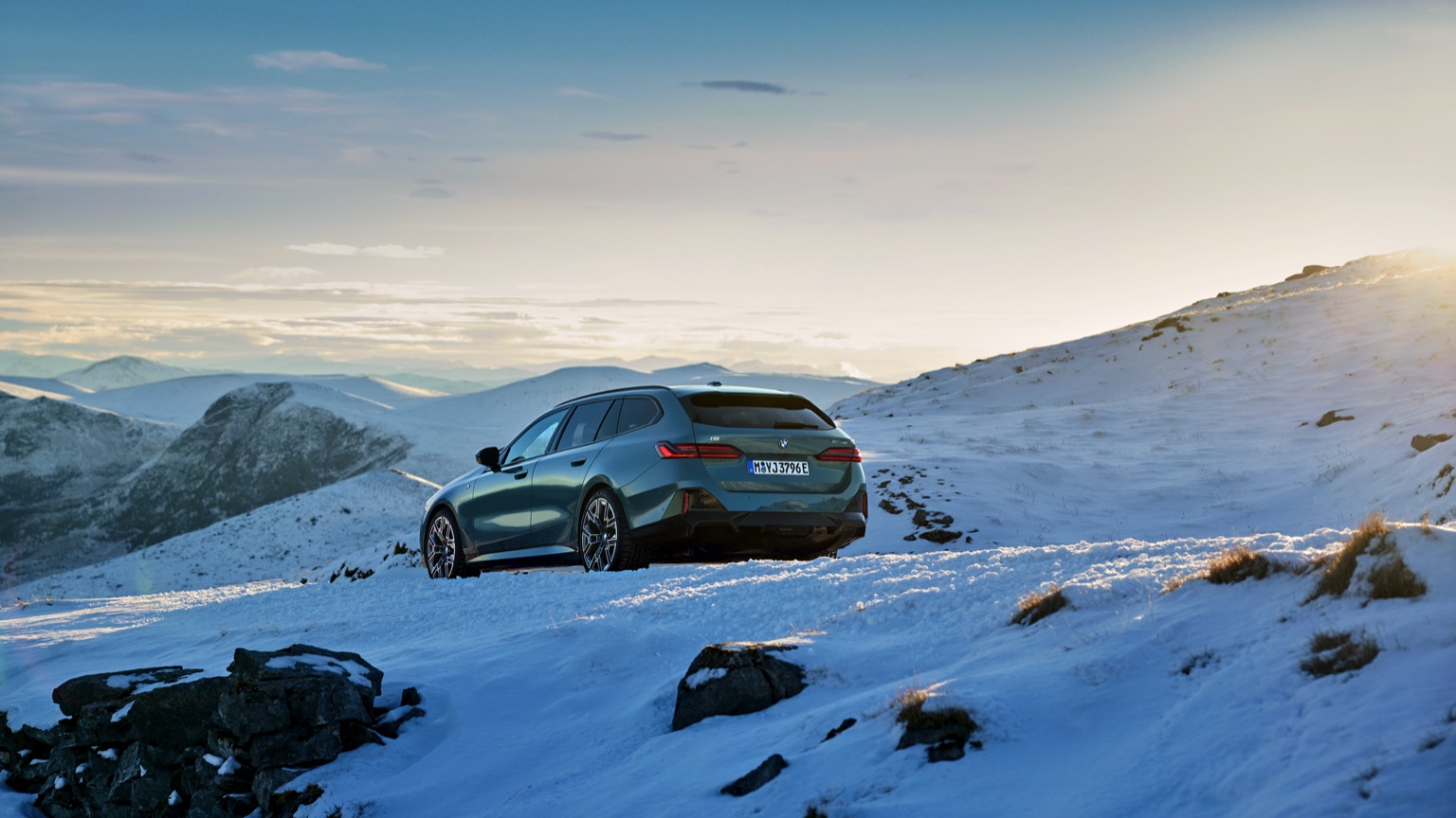 BMW_i5_eDrive40_Touring-16