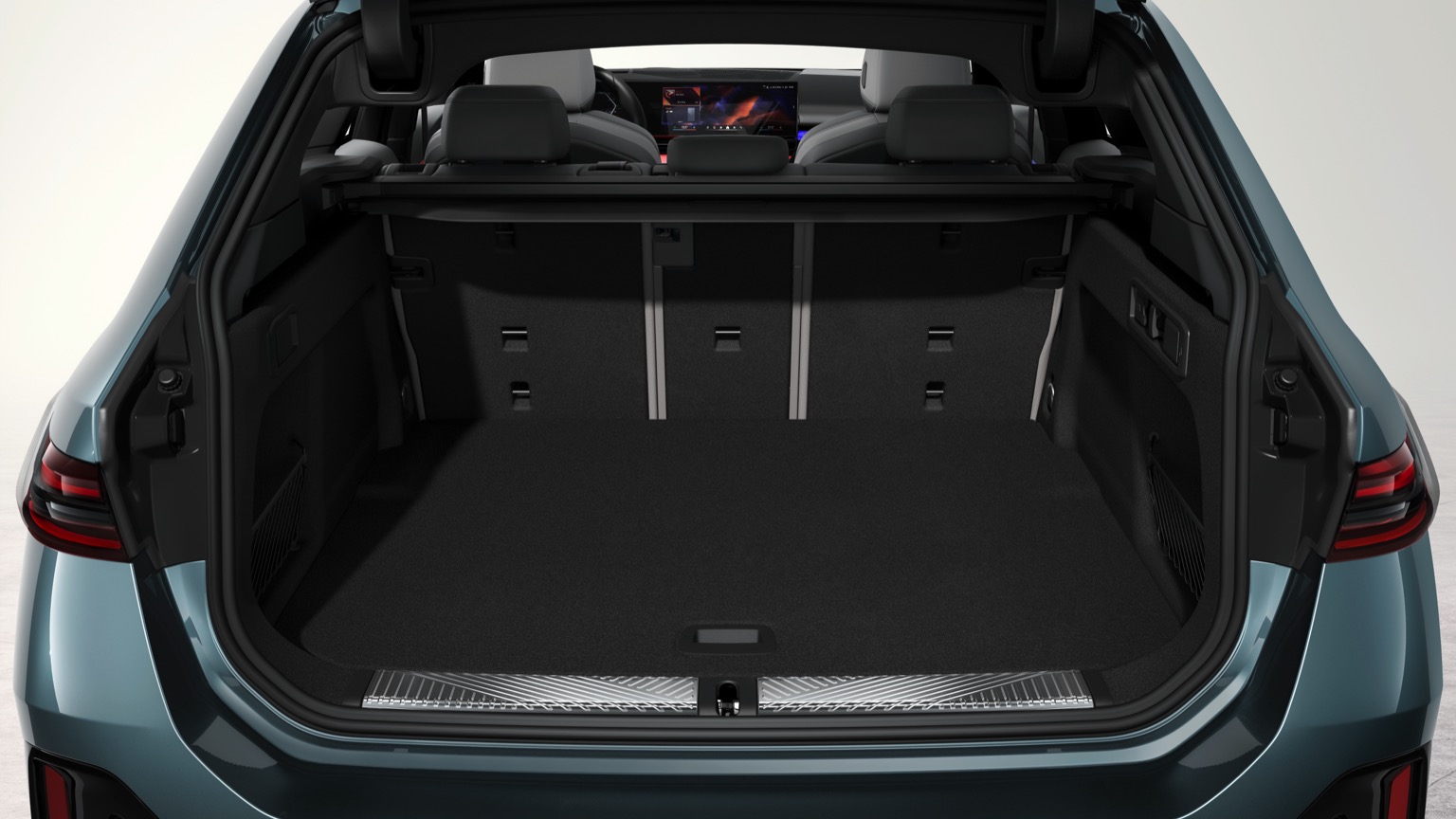 BMW_i5_eDrive40_Touring-24
