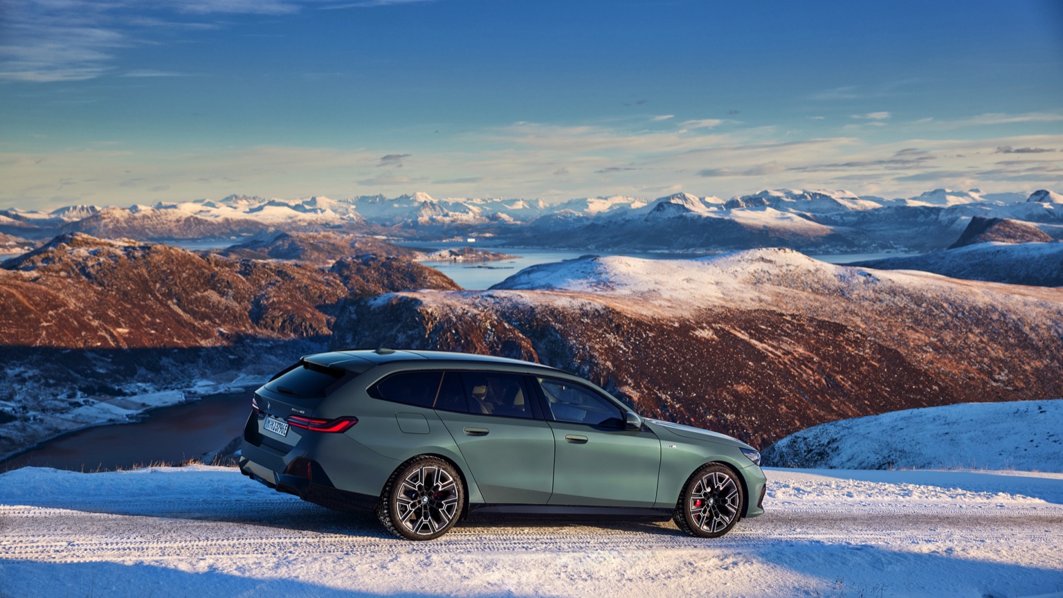 BMW_i5_eDrive40_Touring-3